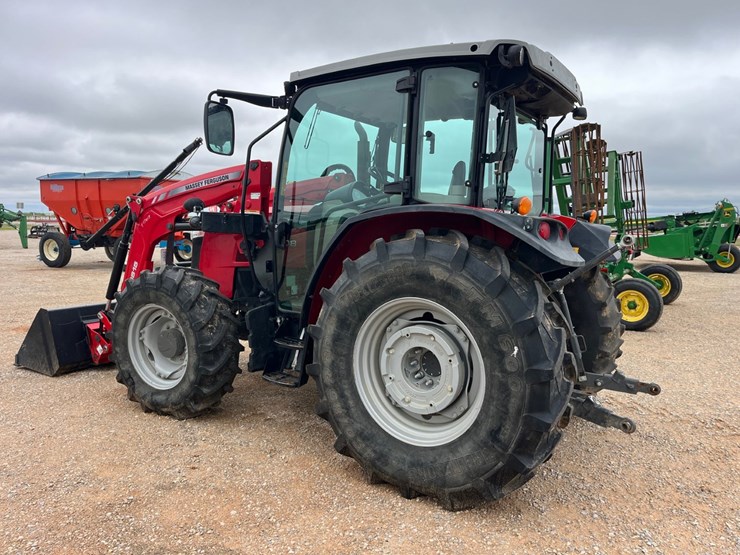 2021-massey-ferguson-4708-image-13