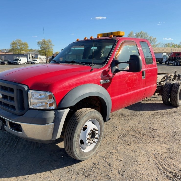 2006 FORD F550 XL