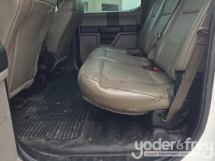 2017-ford-f250-image-38