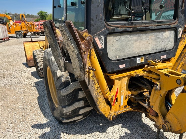 john-deere-310d-image-19