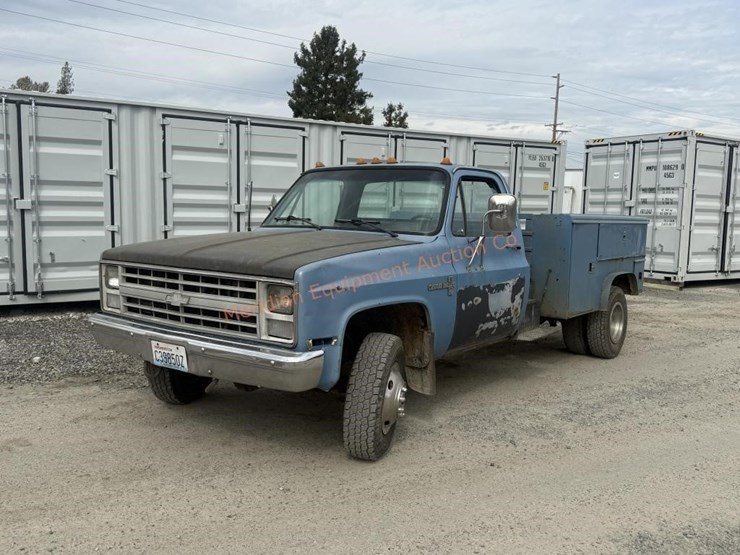 1986-chevrolet-30-image-12