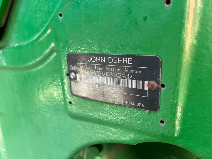 2011-john-deere-7200r-image-31
