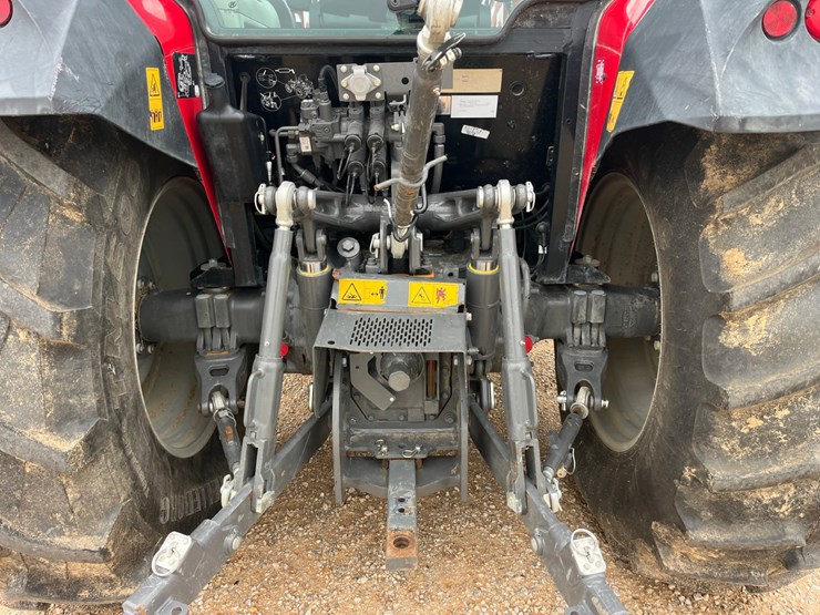 2021-massey-ferguson-4708-image-12
