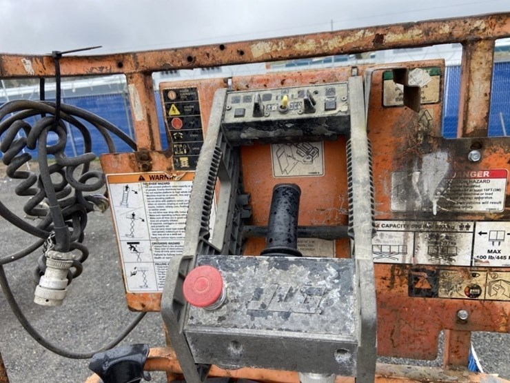 2007-jlg-1930es-image-5