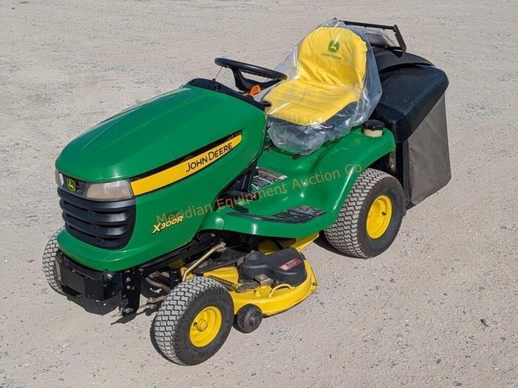 john-deere-300r-image-1