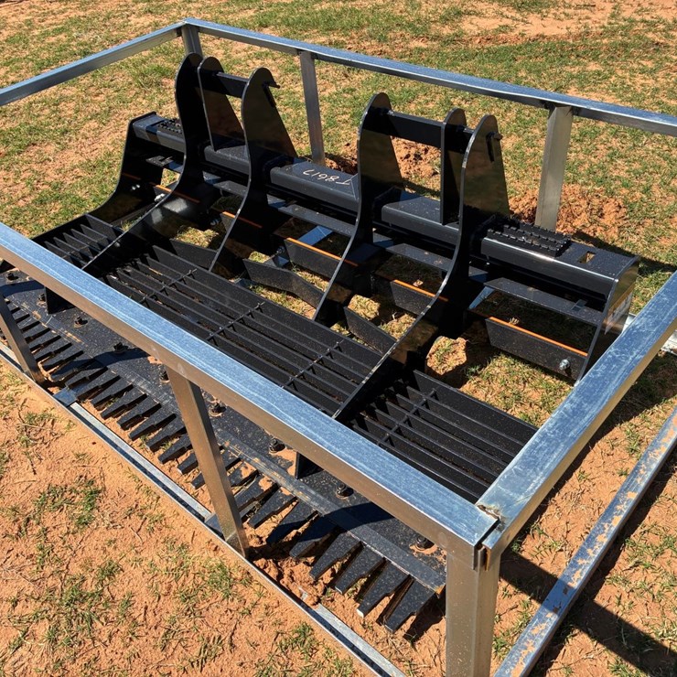#T8617 • Wolverine SS Land Leveler