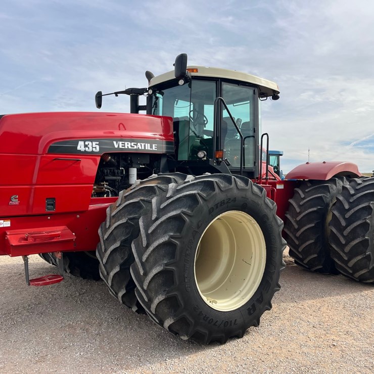 2009 VERSATILE 435