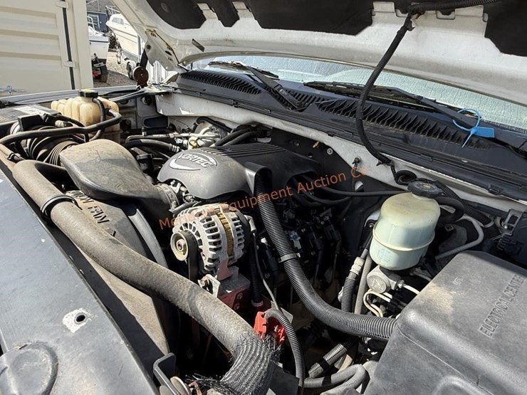 2001-chevrolet-silverado-2500-image-36