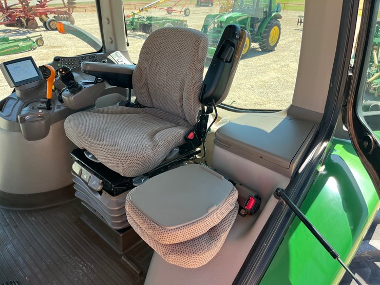 2011-john-deere-7200r-image-22