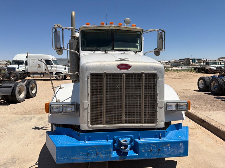2007-peterbilt-378-image-2