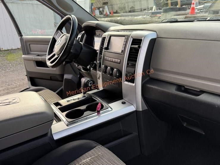 2011-dodge-1500-image-22