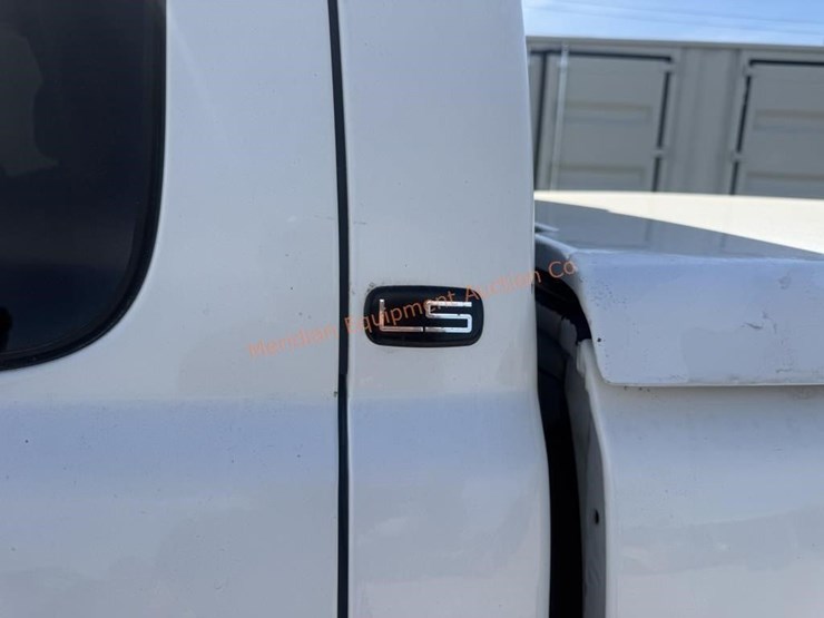 2001-chevrolet-silverado-2500-image-14