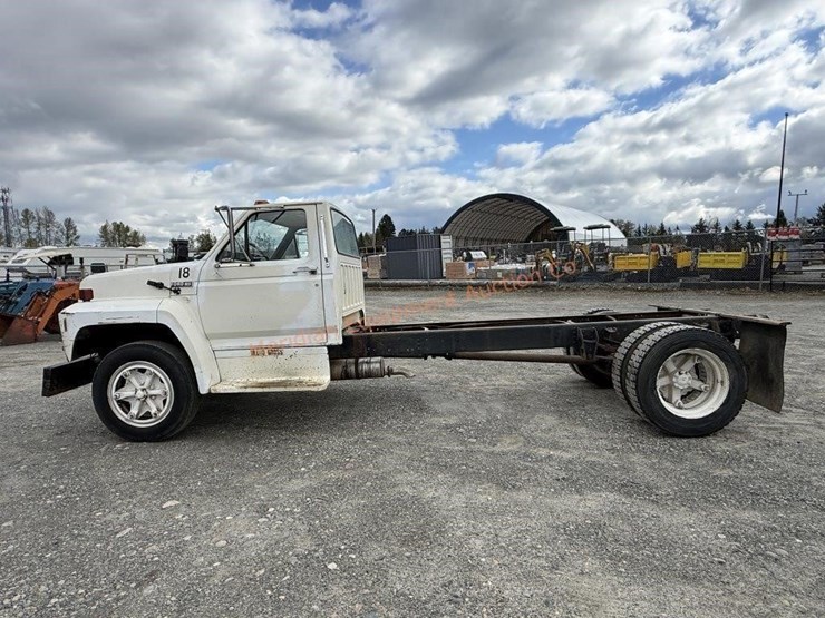 1985-ford-f600-image-3