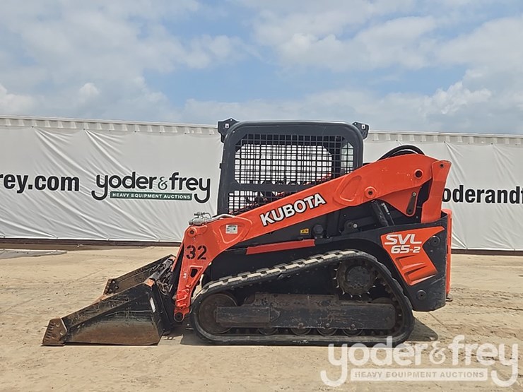 2021-kubota-svl65-2-image-2