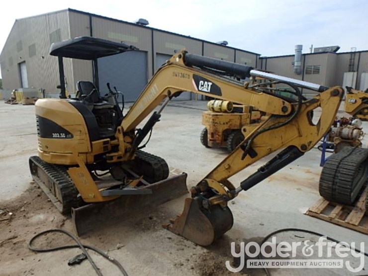 2010-caterpillar-303.5c-image-1