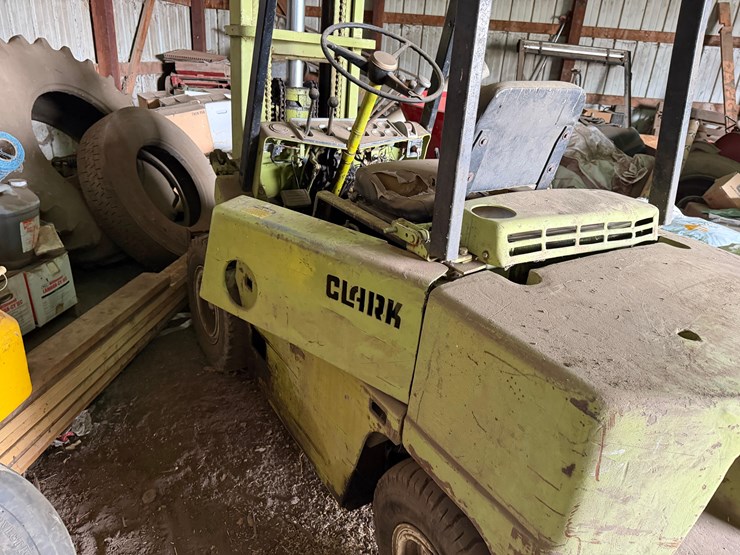 clark-l500y55-forklift-image-7