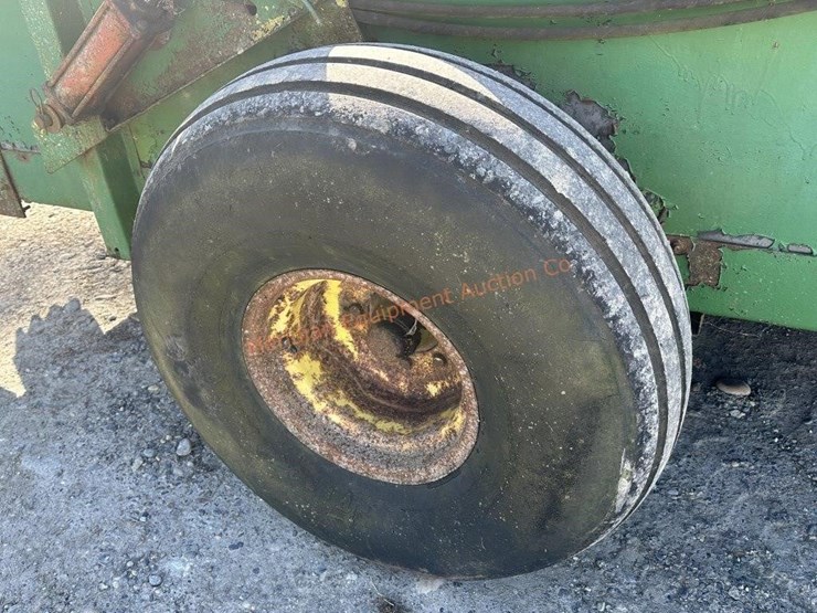 john-deere-400-image-11