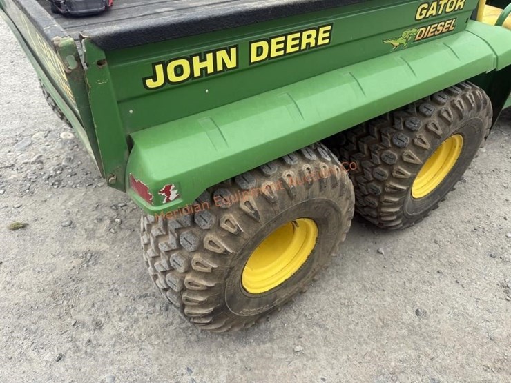 john-deere-gator-image-17