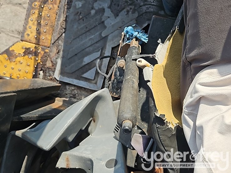 caterpillar-it28g-image-33