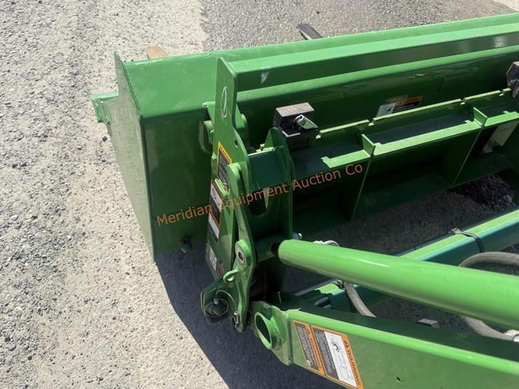 john-deere-1025r-image-13