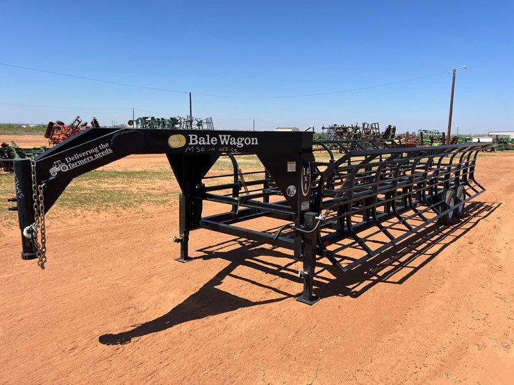#t7645-•-2025-industrias-america-14x4-manual-bale-image-1