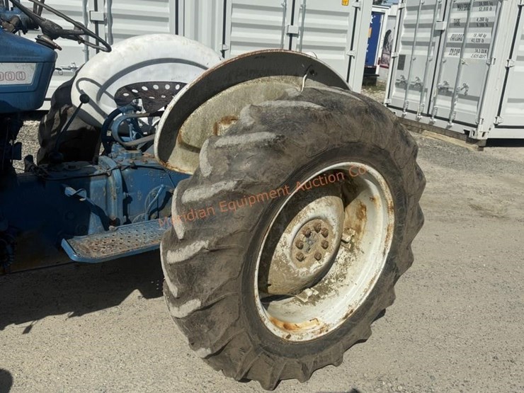 1972-ford-3000-image-16