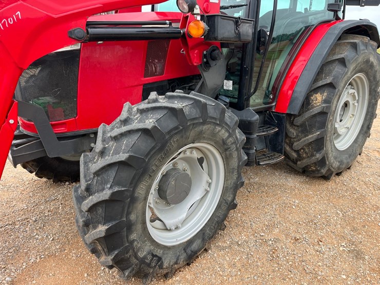 2021-massey-ferguson-4708-image-2