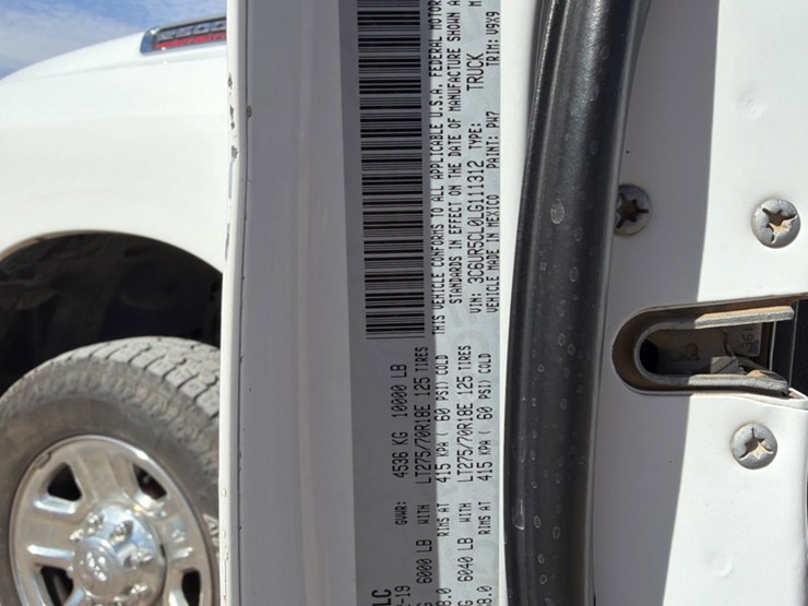 2020-dodge-ram-2500-image-13