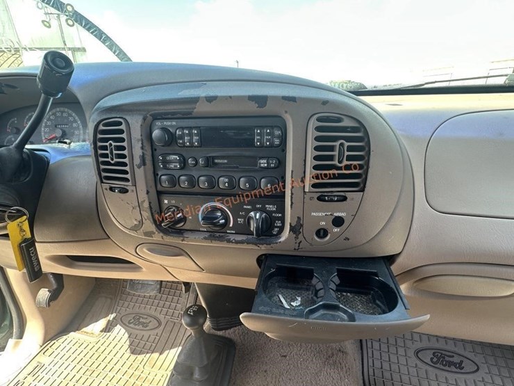 1998-ford-f150-image-25