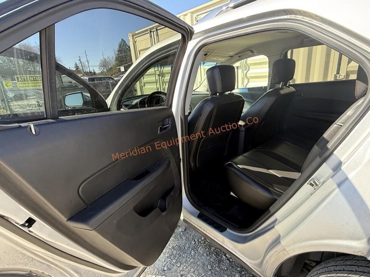 2010-chevrolet-equinox-lt-image-24