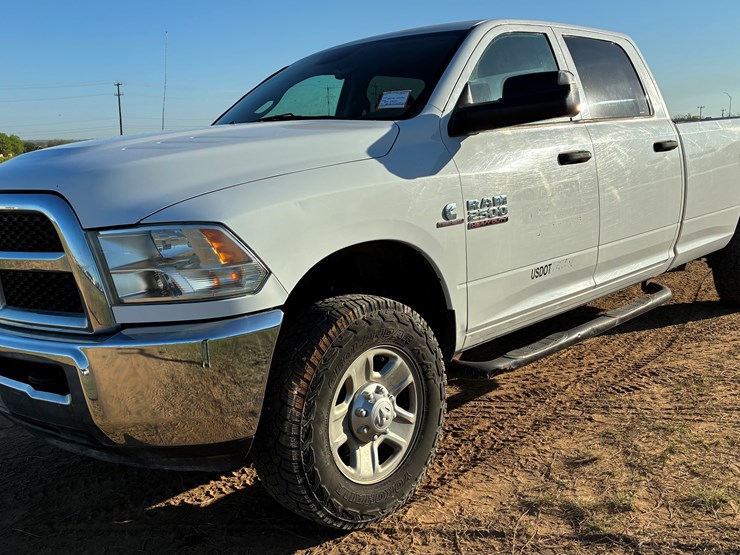 2018-dodge-ram-2500-image-1