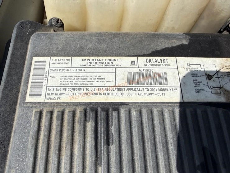 2001-chevrolet-silverado-2500-image-38