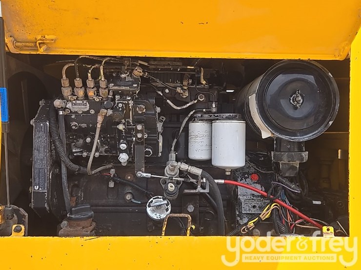 2000-champion-c80a-image-36