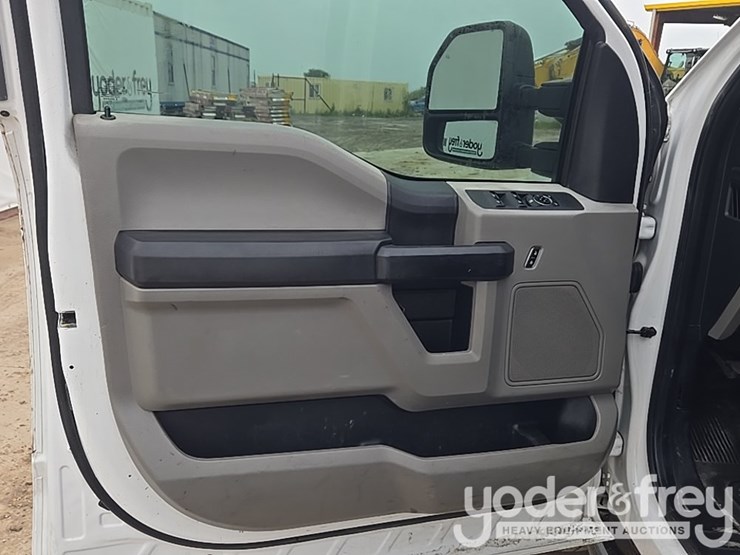 2017-ford-f250-image-42