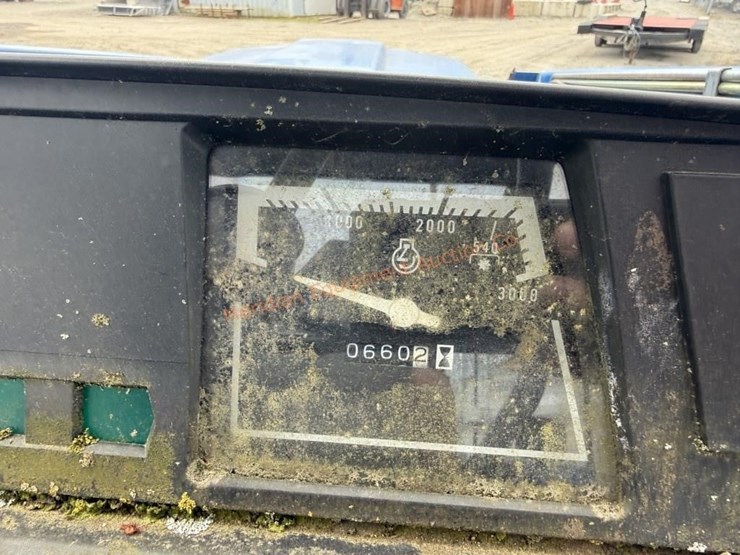 new-holland-tc30-image-27