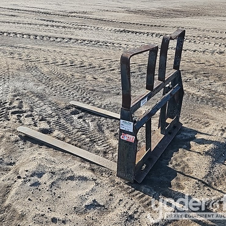 Fork and Frame to suit Skidsteer