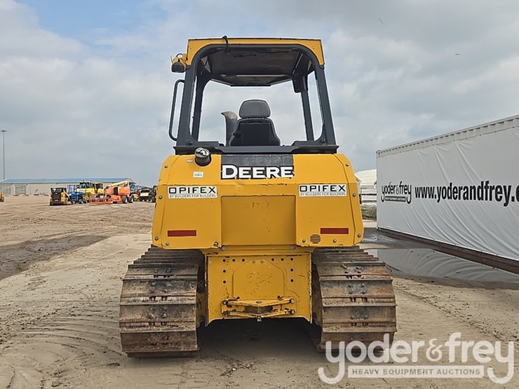 2019-deere-450k-lgp-image-4