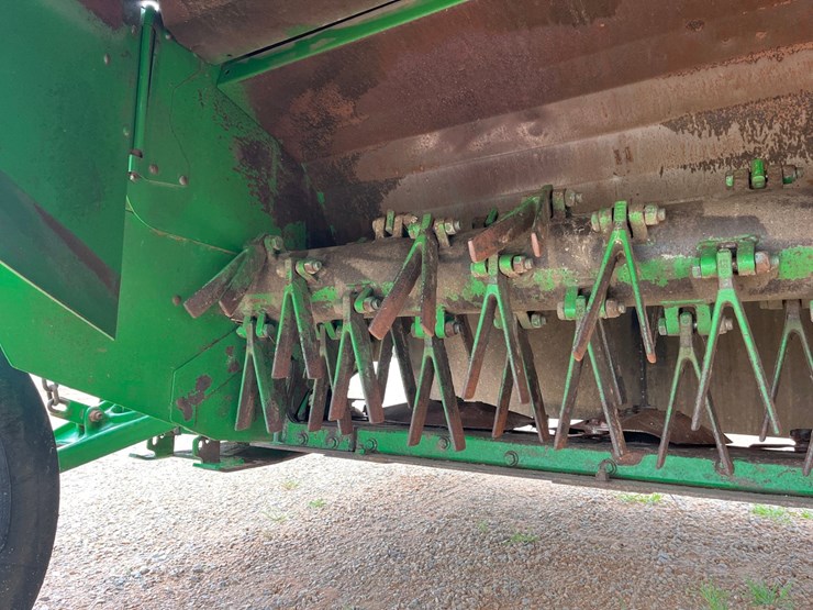 2016-john-deere-635-image-16