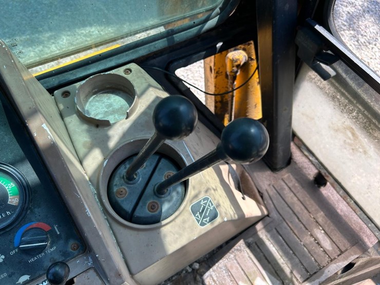 john-deere-310d-image-26