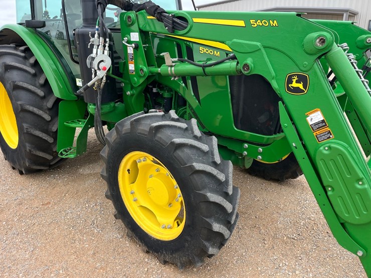 2019-john-deere-5100m-image-7