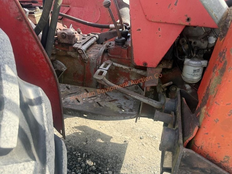 massey-ferguson-175-image-25