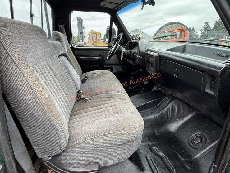 1989-ford-f350-xlt-lariat-image-25