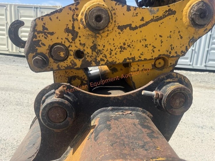 caterpillar-305e2-image-13