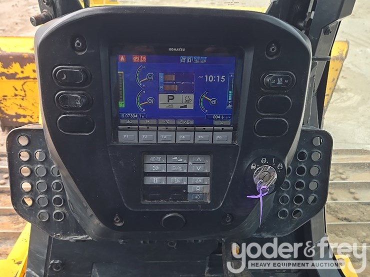 2022-komatsu-d61px-24-image-55