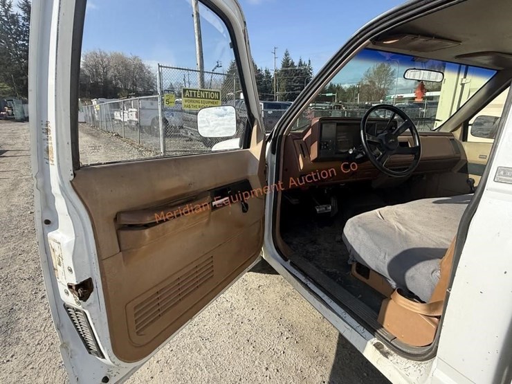 1989-chevrolet-2500-image-25