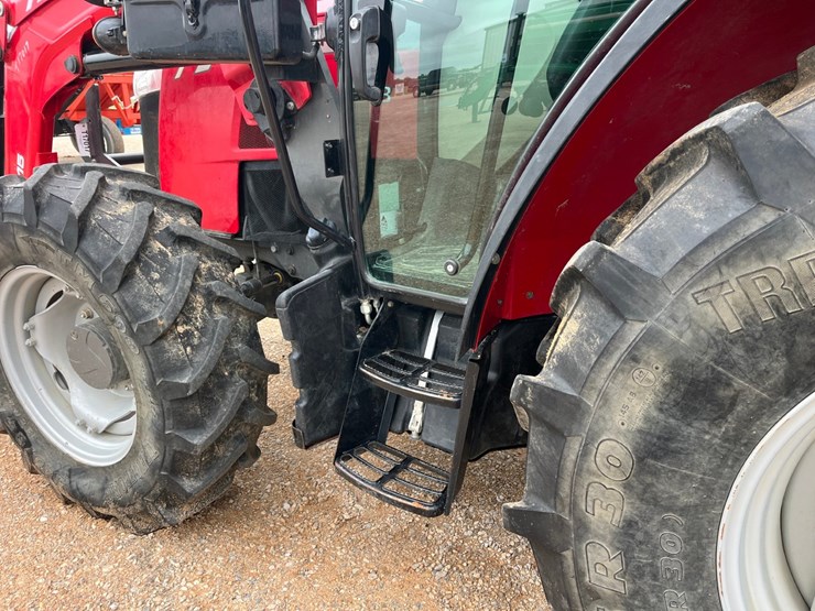 2021-massey-ferguson-4708-image-14