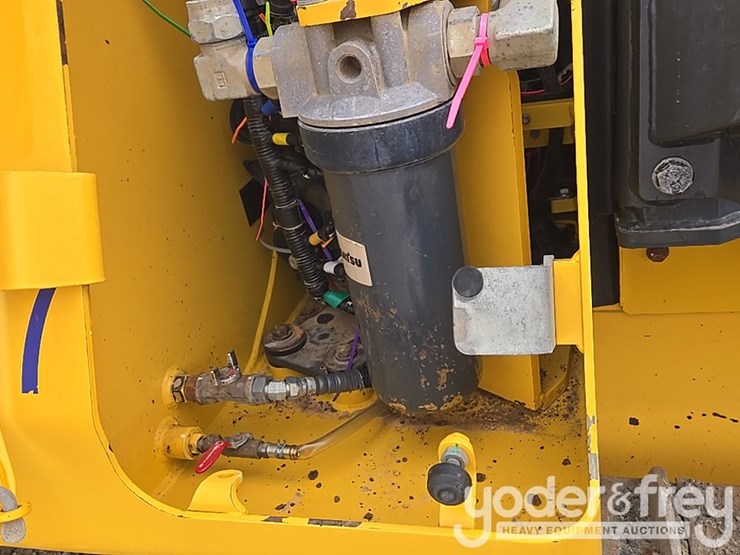 2022-komatsu-d61px-24-image-36