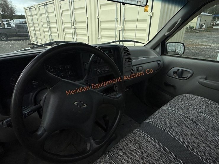 1995-chevrolet-gmt400-image-30