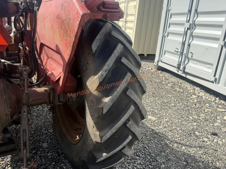 massey-ferguson-175-image-22