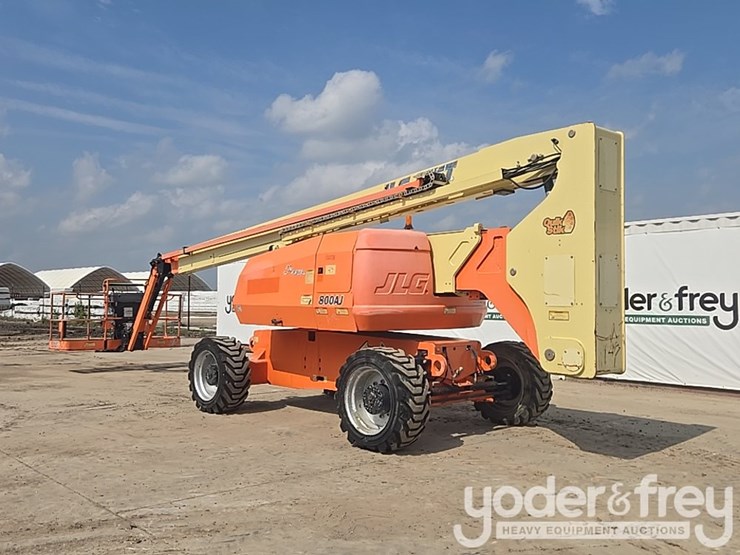 2016-jlg-800aj-image-3